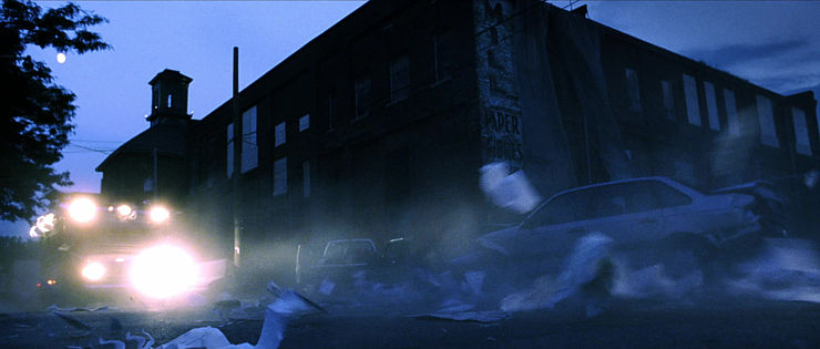 DDAWN OF THE DEAD - 2004